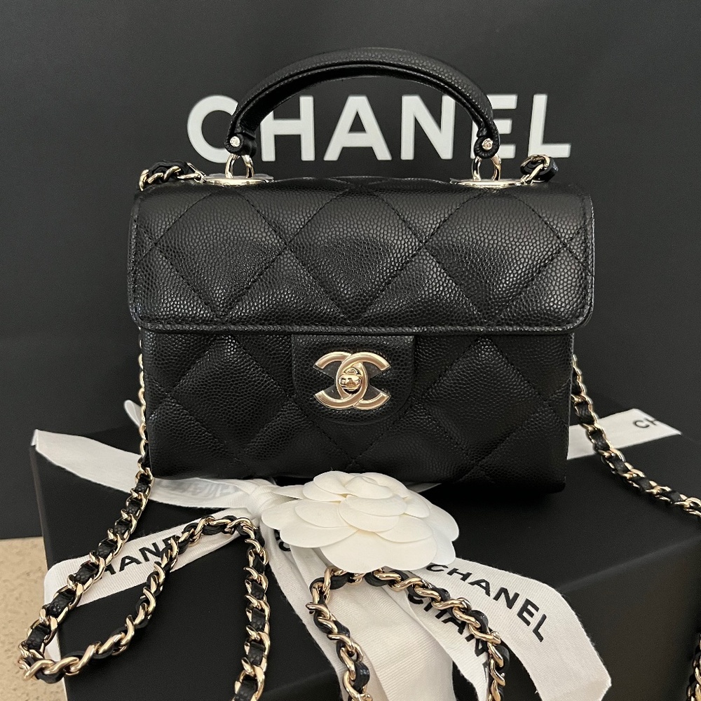 ❌sold❌Chanel 25S mini caviar top handle